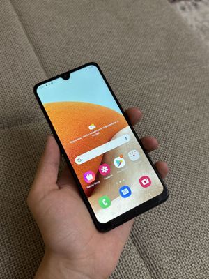 Samsung A32 4/64gb срочни сотилади