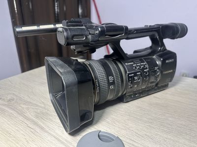 Sony HXR-NX5 arzon narxda
