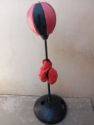 Boks meshok sotiladi