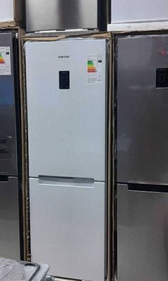 Холодильник Samsung NoFrost с инверторным мотором
