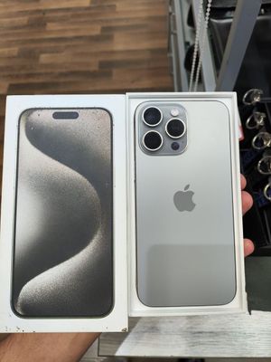 iPhone 15 pro max 256gb esim
