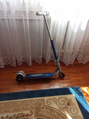 Продам самокат SCOOTER