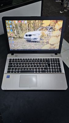 ASUS - baland muzikalarni sevadigan studentlar un maxsus noutbuk