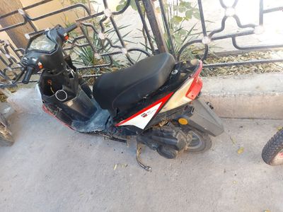 Benzinli va Tukli skuter