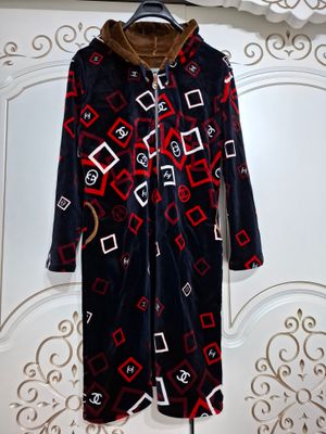 Ayollar kiyimi