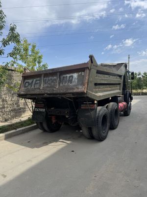 Kamaz samosval.