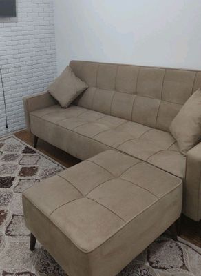 Divan s pufigom