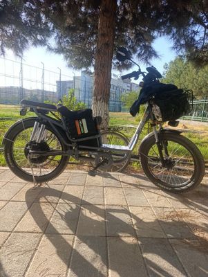 Skuter sotiladi xolati yaxshi keleshamiz