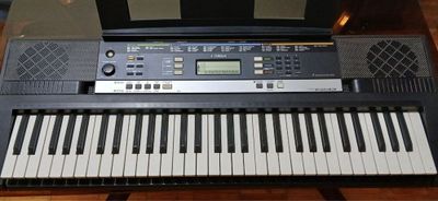 Синтезатор Yamaha psr e-243