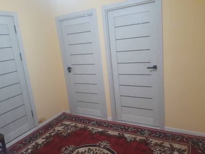 Шовот туманида 3 хонали квартира сотилади