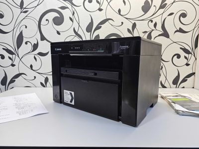 ПРОДАМ Canon iSENSYS MF3010 МФУ / Работает идеально печатает чётко.