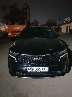 KIA SORENTO 7ta sideniyali 2022 yil qora