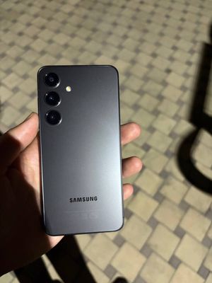 Samsung s24 8/128