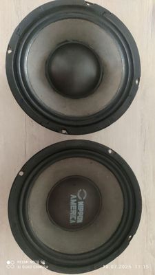 Momo HE-810. 4ом