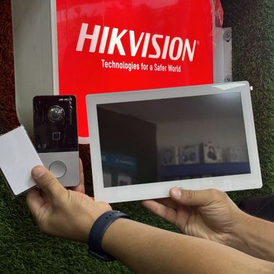 Domofon Hikvision