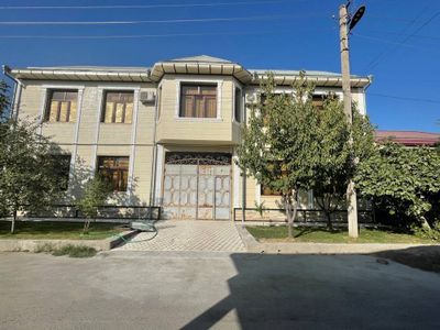 Sergeli(moshina bozor) yonida Hovli sotiladi 8 sotox 40m ga 20m