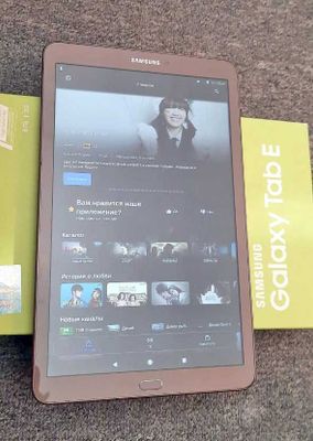 Планшет SAMSUNG Galaxy Tab E SM-T561