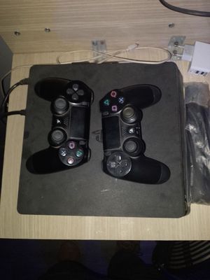 Playstation 4 sotiladi