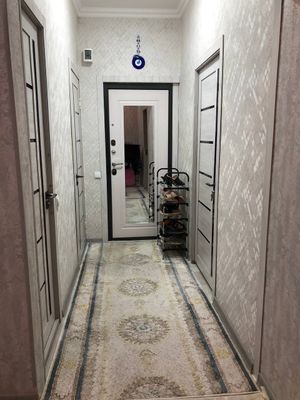 Продается квартира на ТТЗ-1 3(4) комнатная 1 этаж