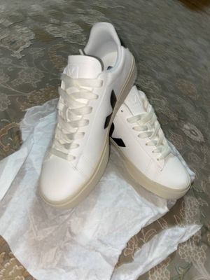 Брендовые кроссовки Veja