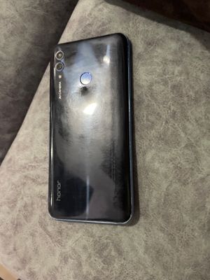 Telefon holati yaxshi faqat aybi ekran singan