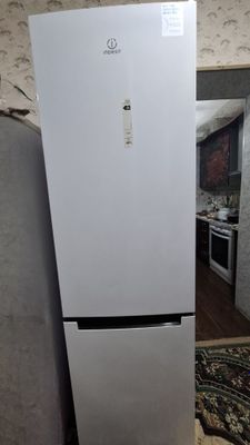 Продаётся Холодильник