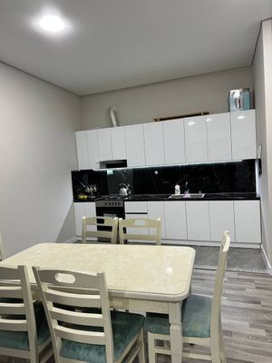 Uy egasidan chirchiqda yashashga tayyor uchastka