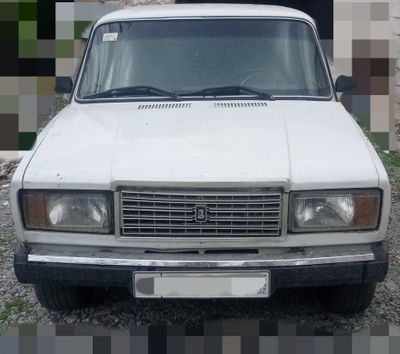 Vaz 2107 sotiladi