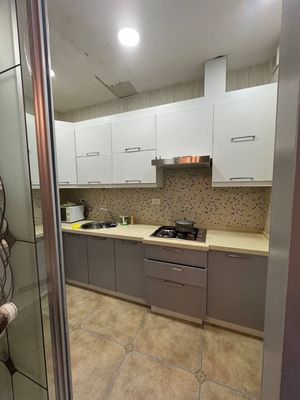 Yakkasaroy tumanida kvartira bor metro bekatlari yaqin joyda