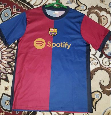 Futbol sport kiyimi, Barselona klubi formasi,