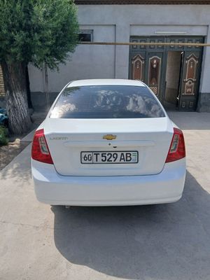 Holati idealni...
