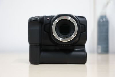 Blackmagic 6K + 2 ta obektiv