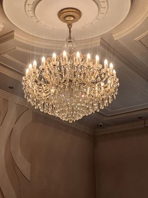 Lyustra ideal holatda