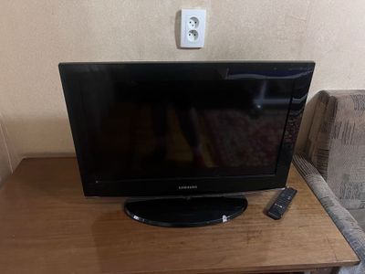 Телевизор Samsung LA26B450C4