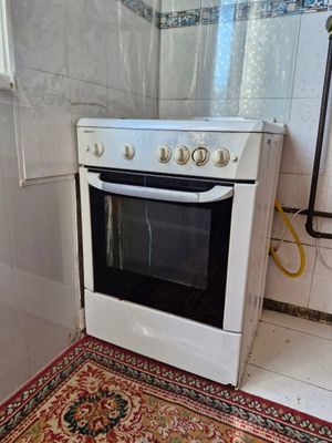 Beko газ плитаси духовкаси билан — 650 000 сўм