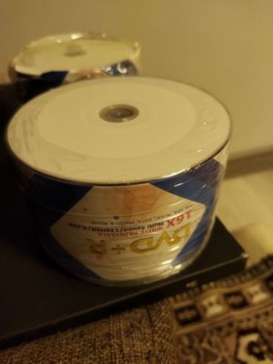 Dvd disklar sotiladi
