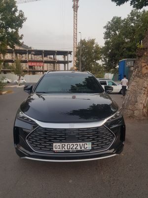 BYD Tang 2023yil DM-P gibrid
