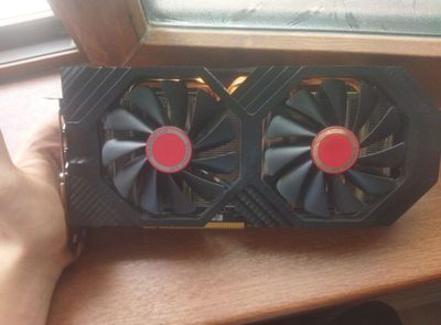 Видеокарта RX 580 8GB В отличном состоянии Juda yaxshi xolatda