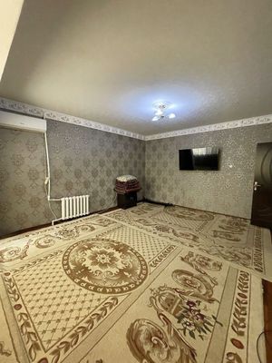 G'afur g'ulom metro bekati yaqinida