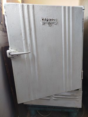 Продается холодильник