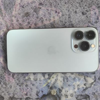 Продаю iPhone 13 pro 128 в хорошем состоянии