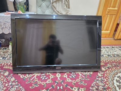 43 lik Toshiba televizor