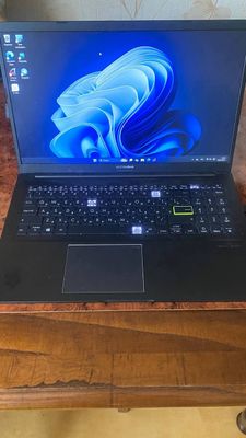 Продам ноутбук Модель ASUS VivoBook