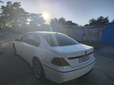 Продам BMW e65 2003года 745i