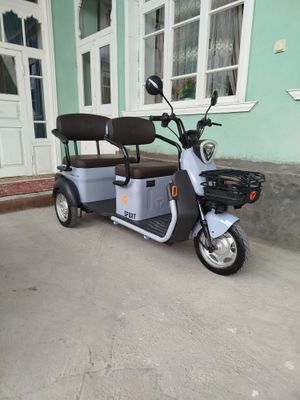 Yadea c15 skuter
