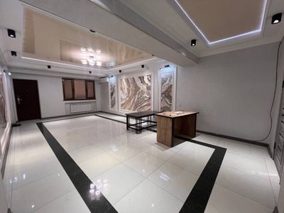 Продажа коммерческой недвижимости Ц-5, На небе 156 м2