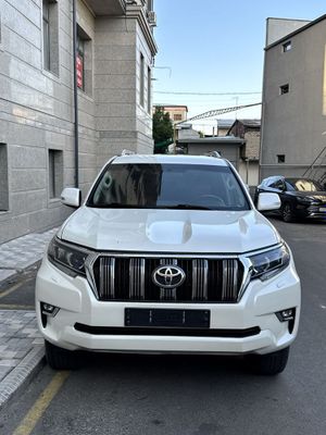 Tayota prado 2012