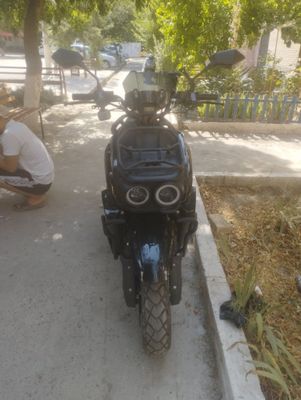 Tank skuter sotiladi