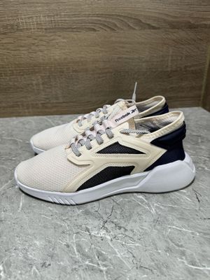 Женские кроссовки Reebok