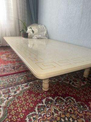 Стол для Гостиной